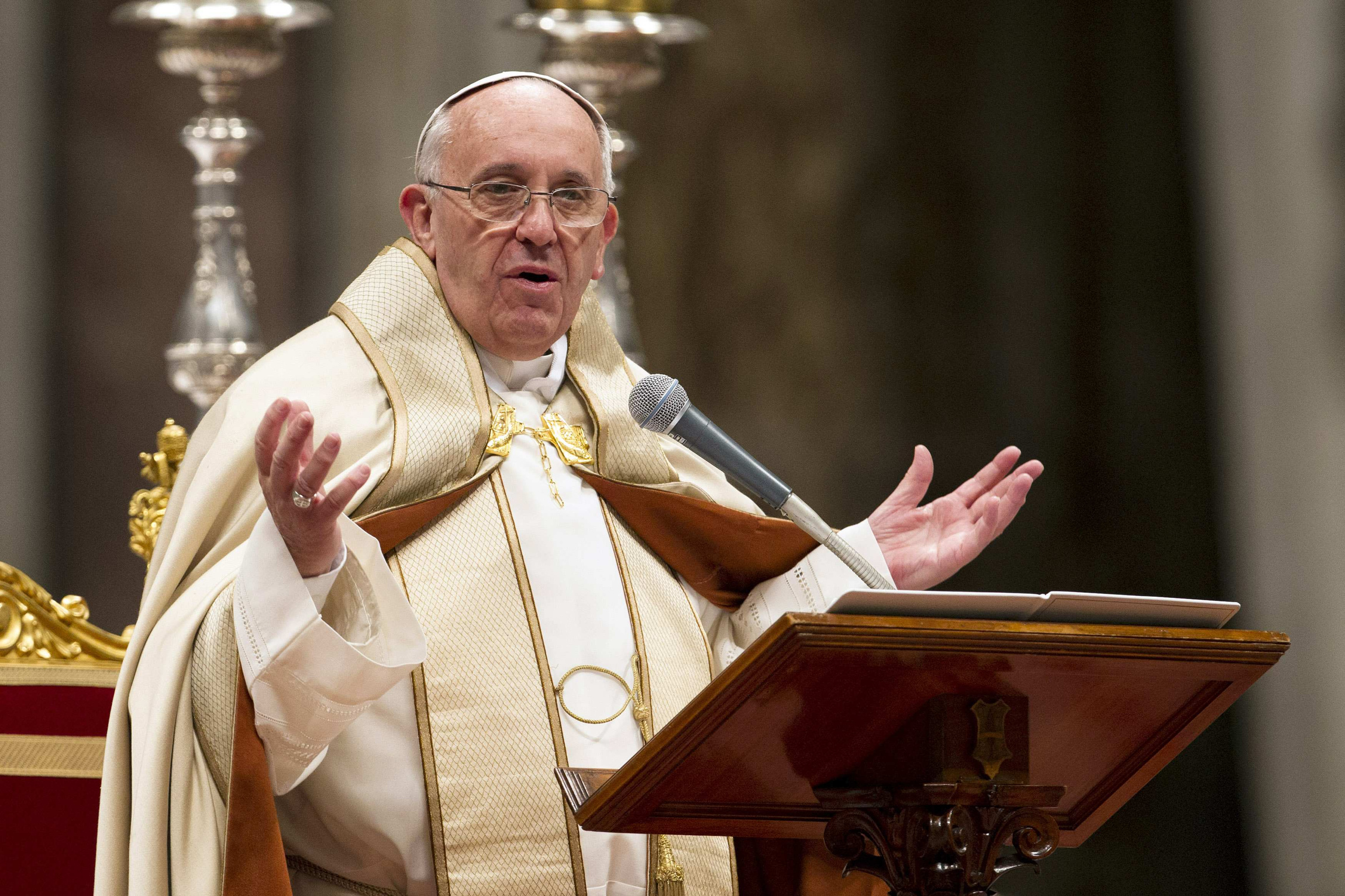pope-says-only-men-can-be-priests-but-women-must-have-voice-in-church