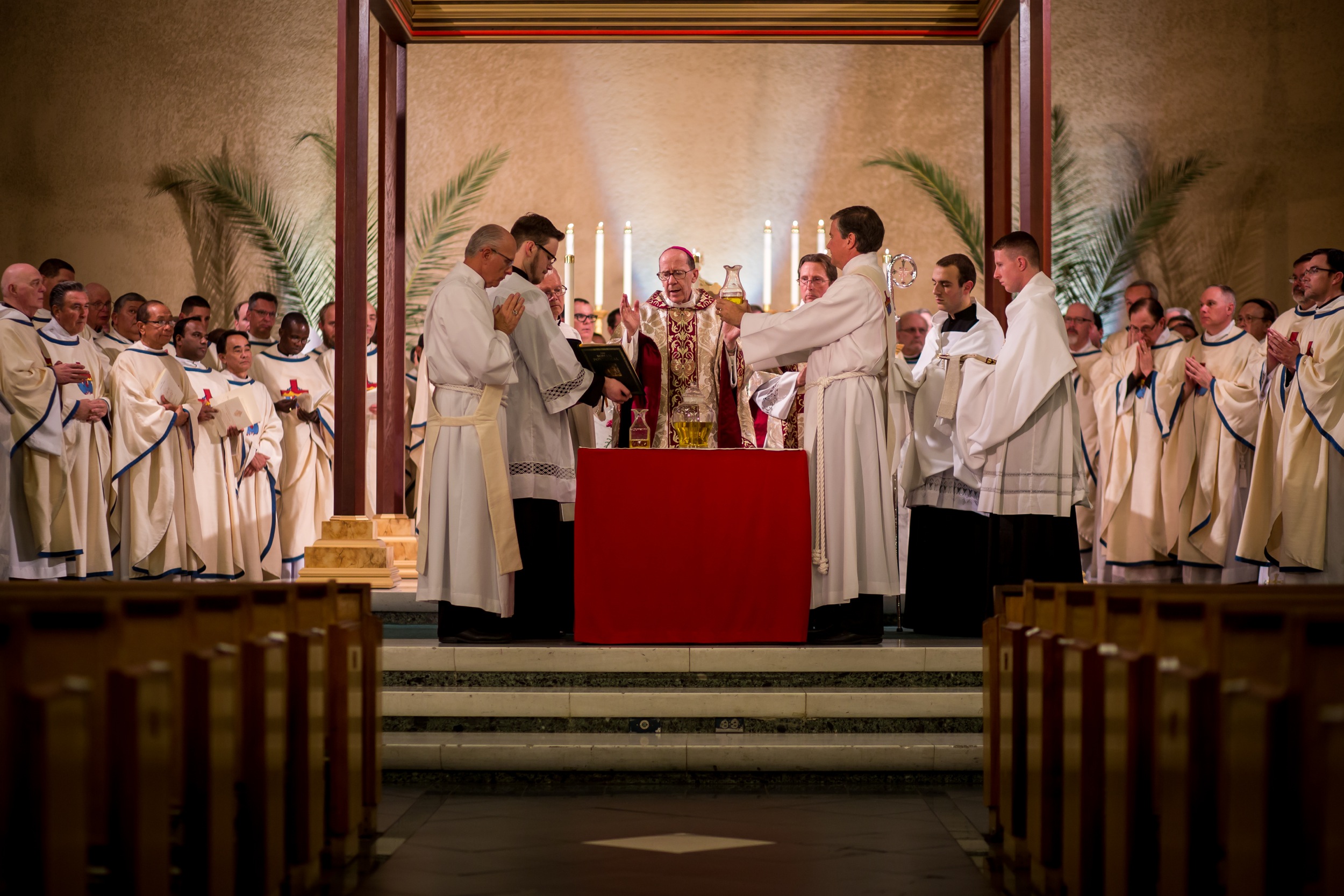 Песни католика. Ксенс католики. Roman Catholic. Roman Catholicism. Католичество люди.