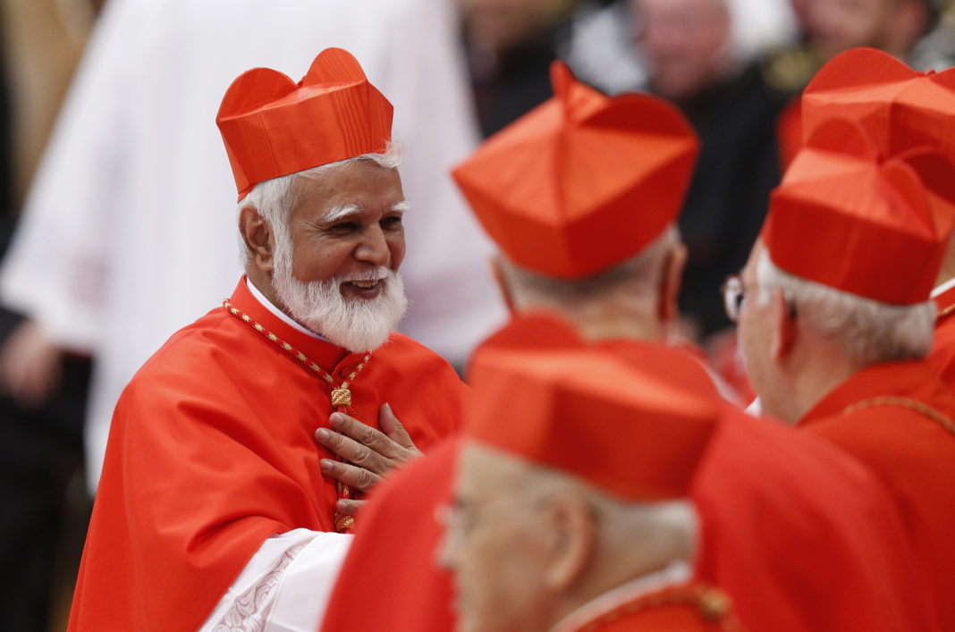 Credible Leadership Serves Others, Pope Tells Cardinals At Consistory ...