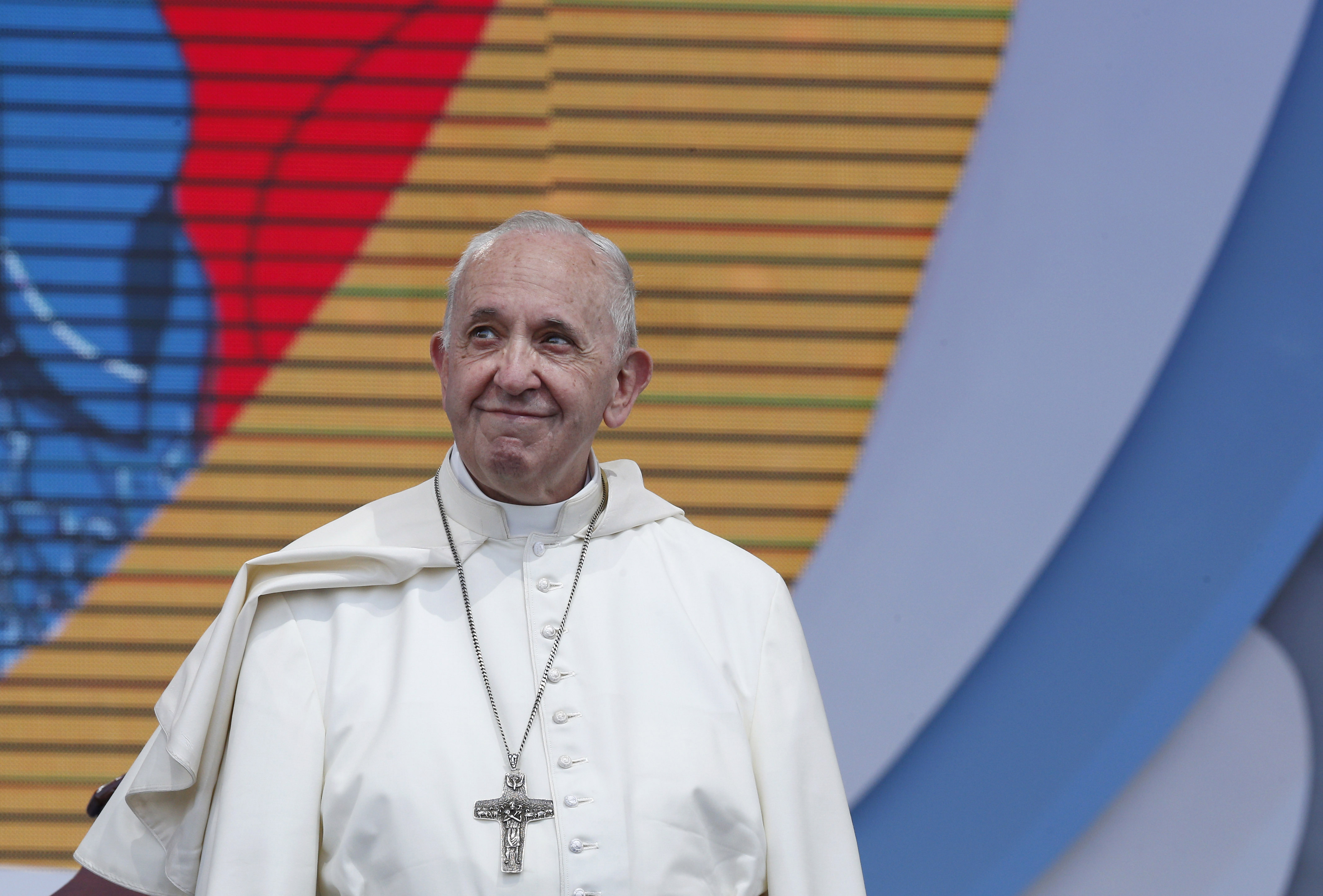 Keep God’s love alive, pope tells young people at World Youth Day The